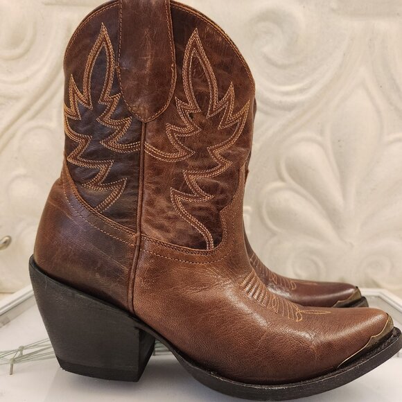 Idyllwind Women's Wheels Western Booties. Floor Sample or Return. NWOT. Size 9 - Picture 1 of 13